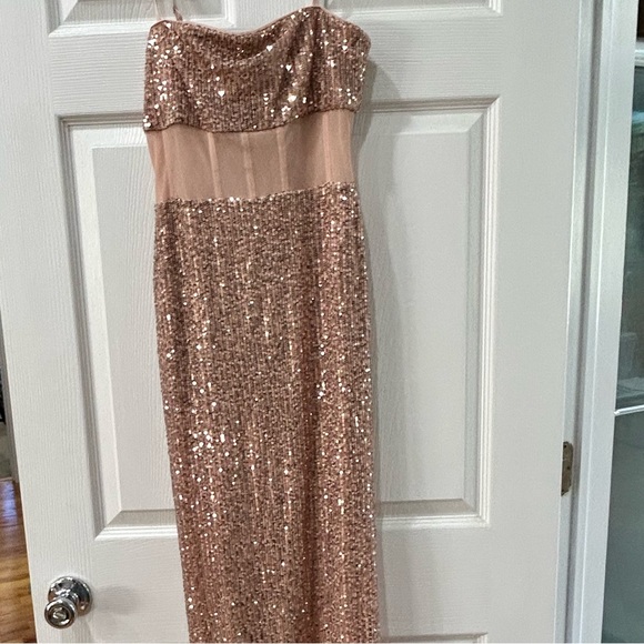 NWT BCBG MaxAzria Sequin Evening Gown Size small PROM WEDDING NEW - Picture 7 of 13